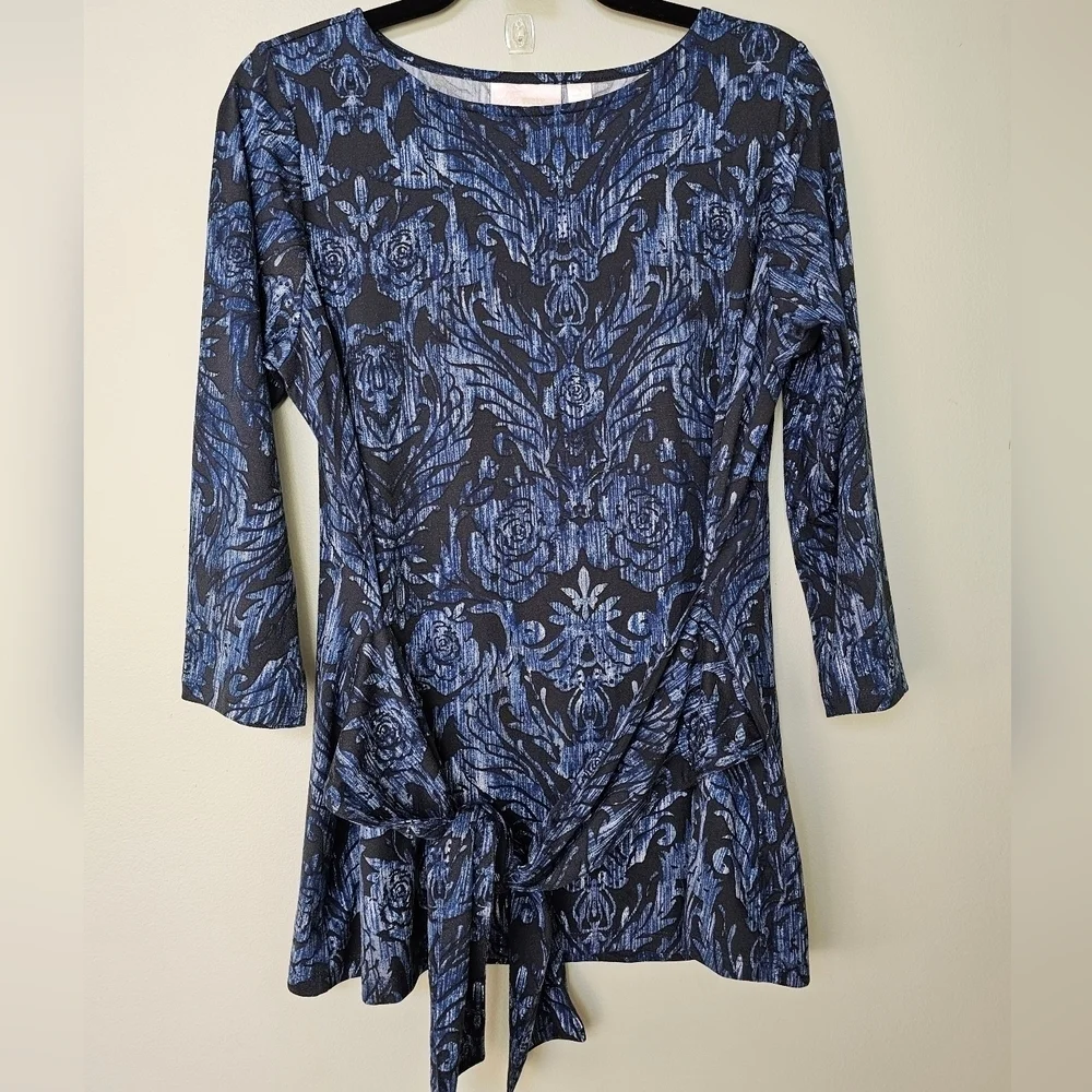 Belle Kim Gravel Pullover Top Tie Waist 3/4 Sleeve Black Heather Blue Rose Motif - Picture 3 of 11
